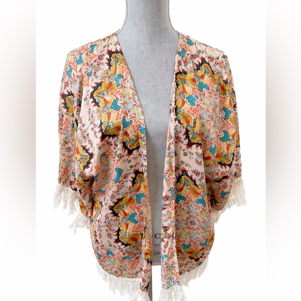Gimmicks by BKE Paisley Floral Fringe Kimono Cardigan M/L Boho Festival